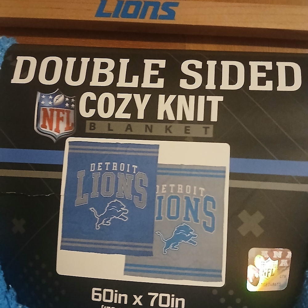 BLANKET Detroit Lions . Double Sided. Blue and Gray Textured Blanket